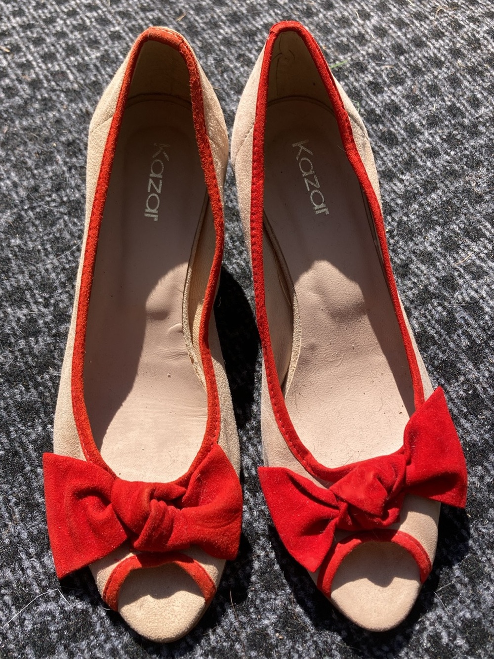 Women’s Beige Suede Peep-Toe Flats with Red Bow European brand Kazar size 37